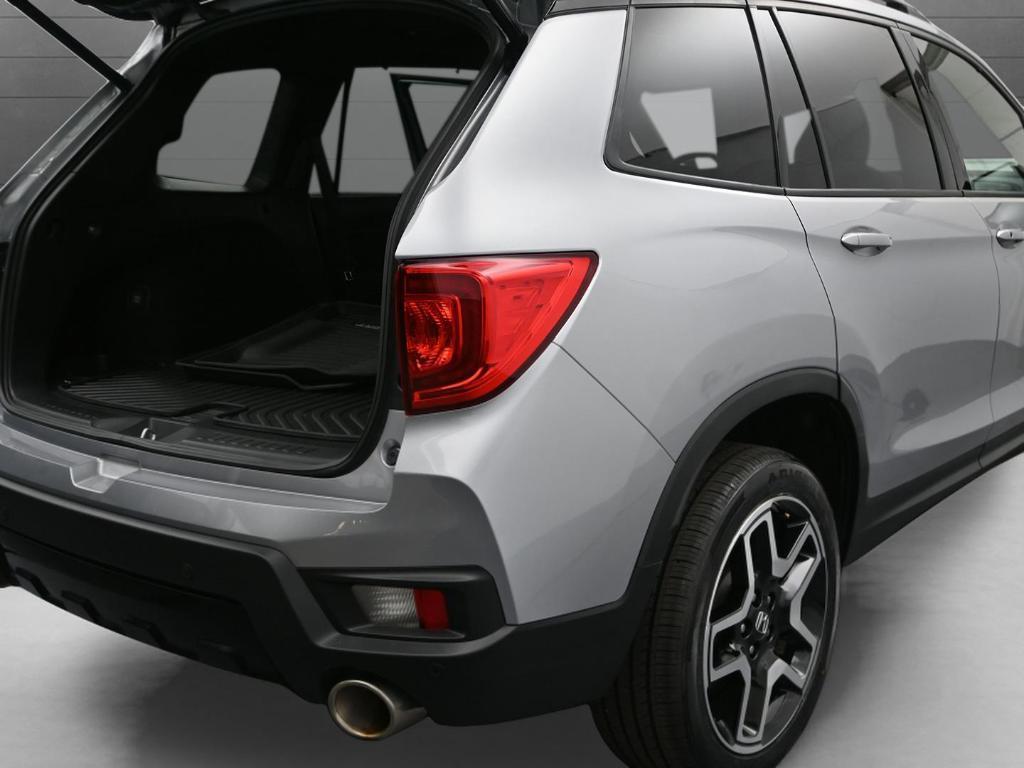 used 2022 Honda Passport car, priced at $35,000