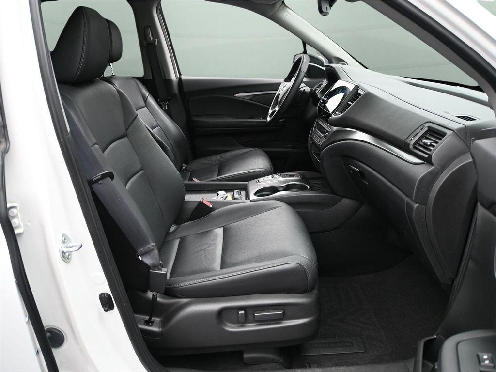 used 2022 Honda Pilot car, priced at $30,995