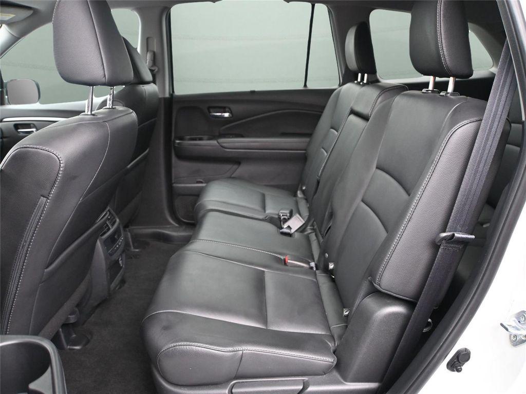 used 2022 Honda Pilot car, priced at $30,995