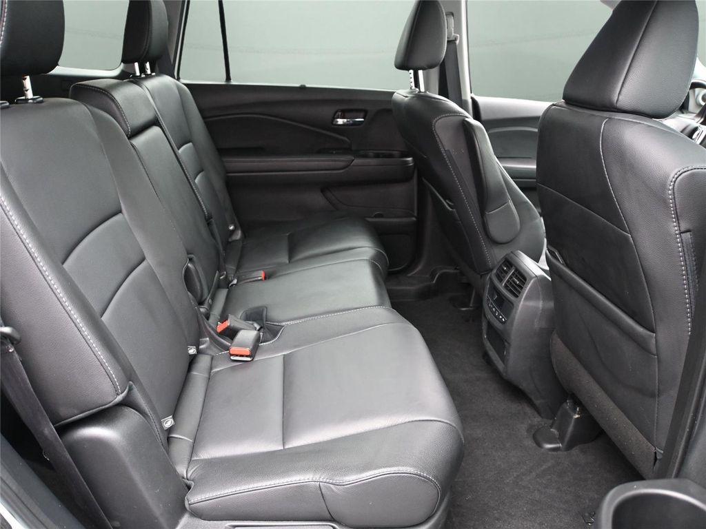used 2022 Honda Pilot car, priced at $30,995