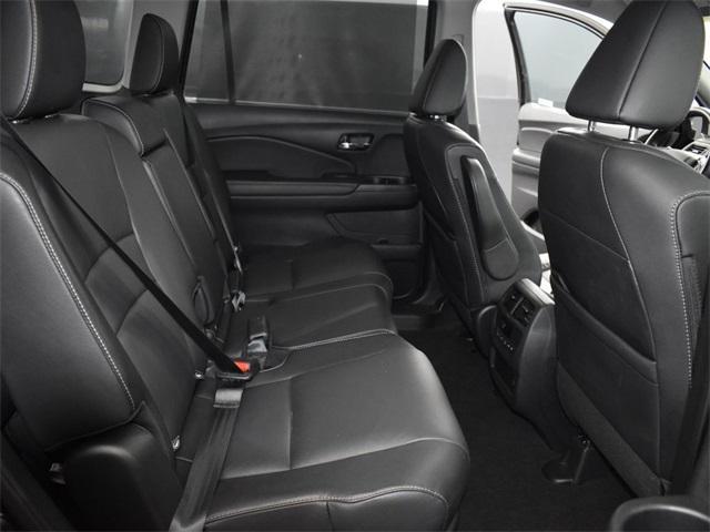 used 2022 Honda Pilot car, priced at $29,400