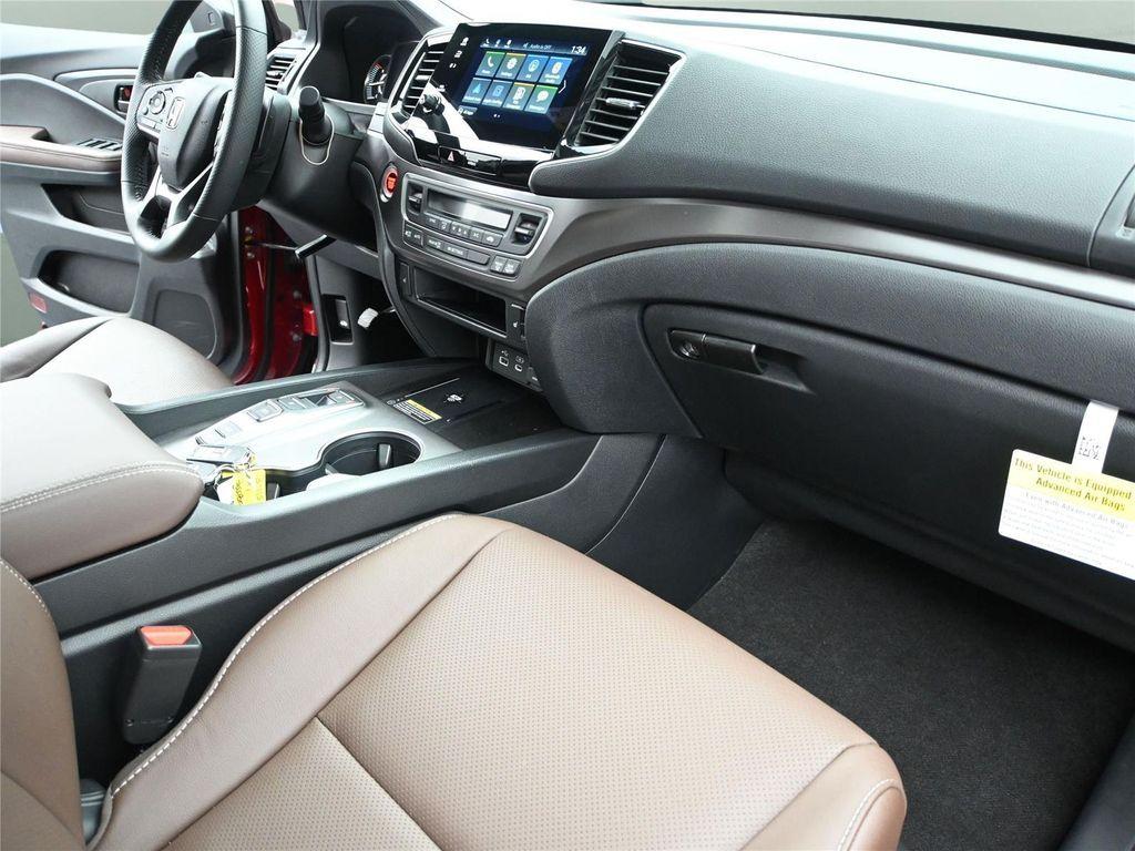 used 2025 Honda Passport car, priced at $39,450