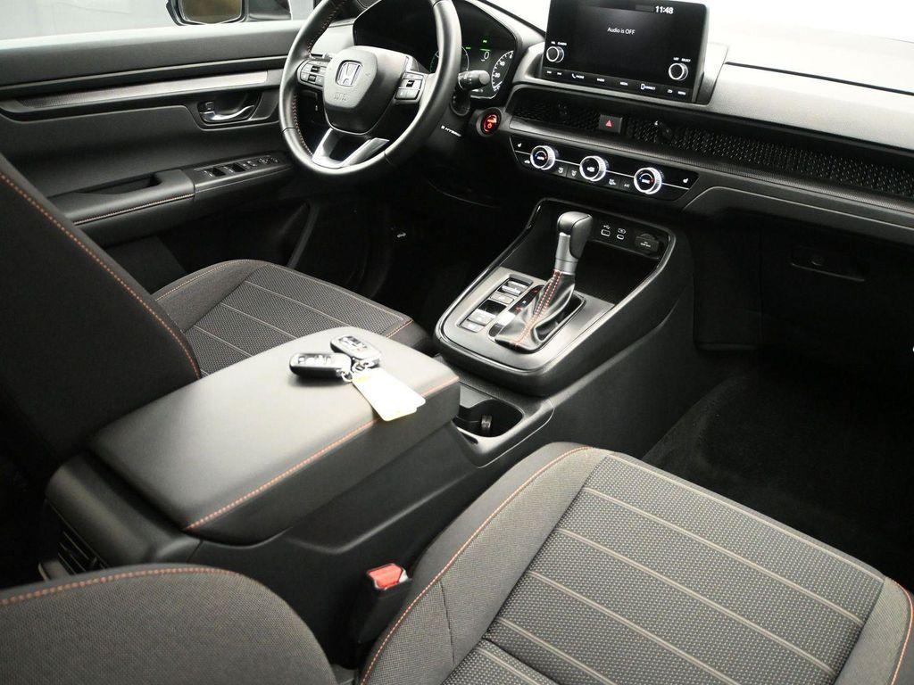 used 2025 Honda CR-V Hybrid car, priced at $34,000