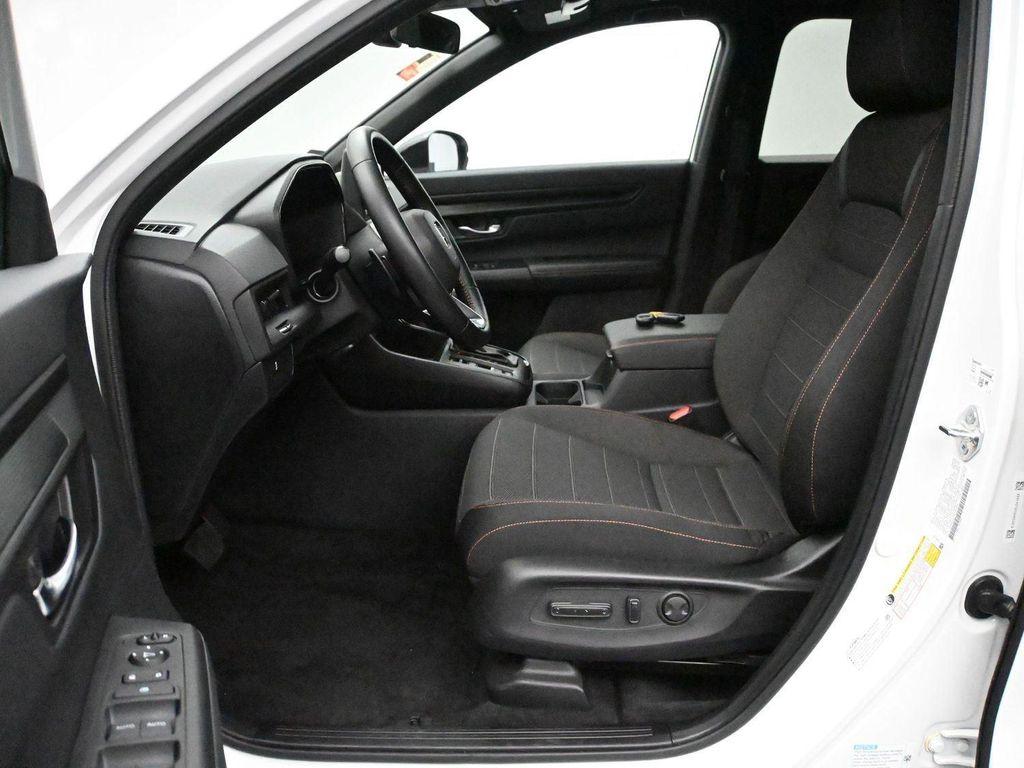 used 2025 Honda CR-V Hybrid car, priced at $34,000