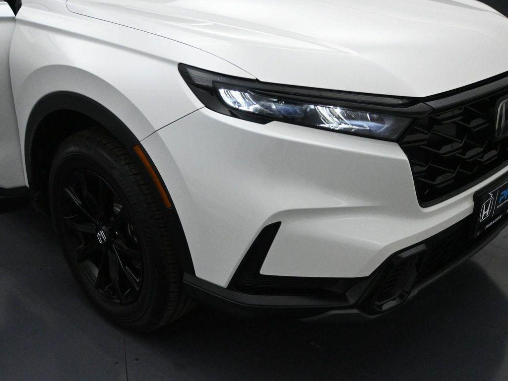 used 2025 Honda CR-V Hybrid car, priced at $34,000