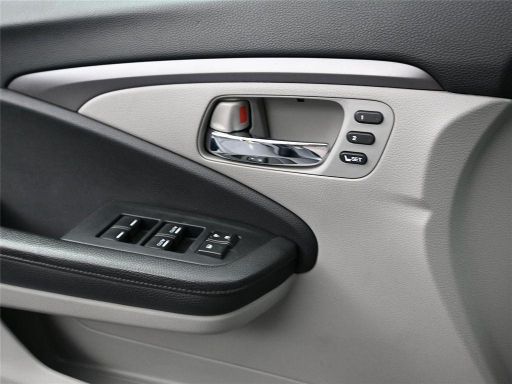 used 2021 Honda Pilot car, priced at $24,000