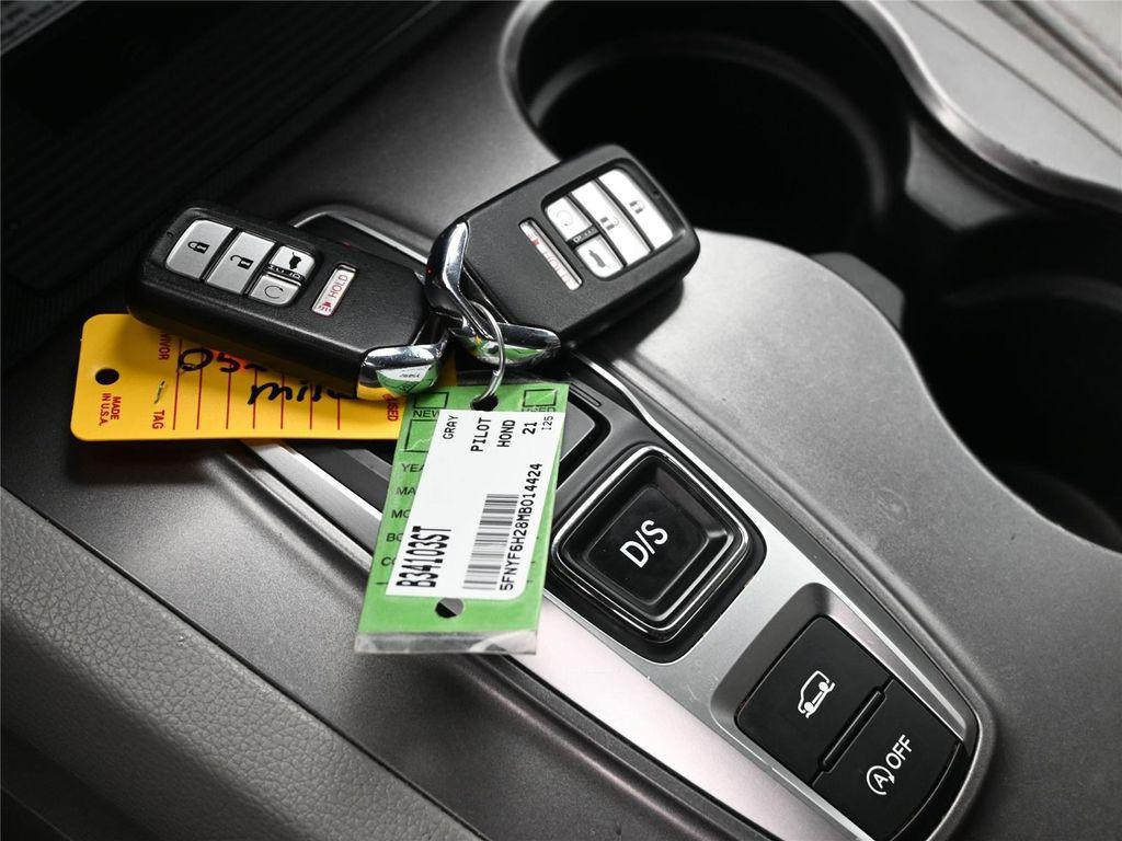 used 2021 Honda Pilot car, priced at $24,000