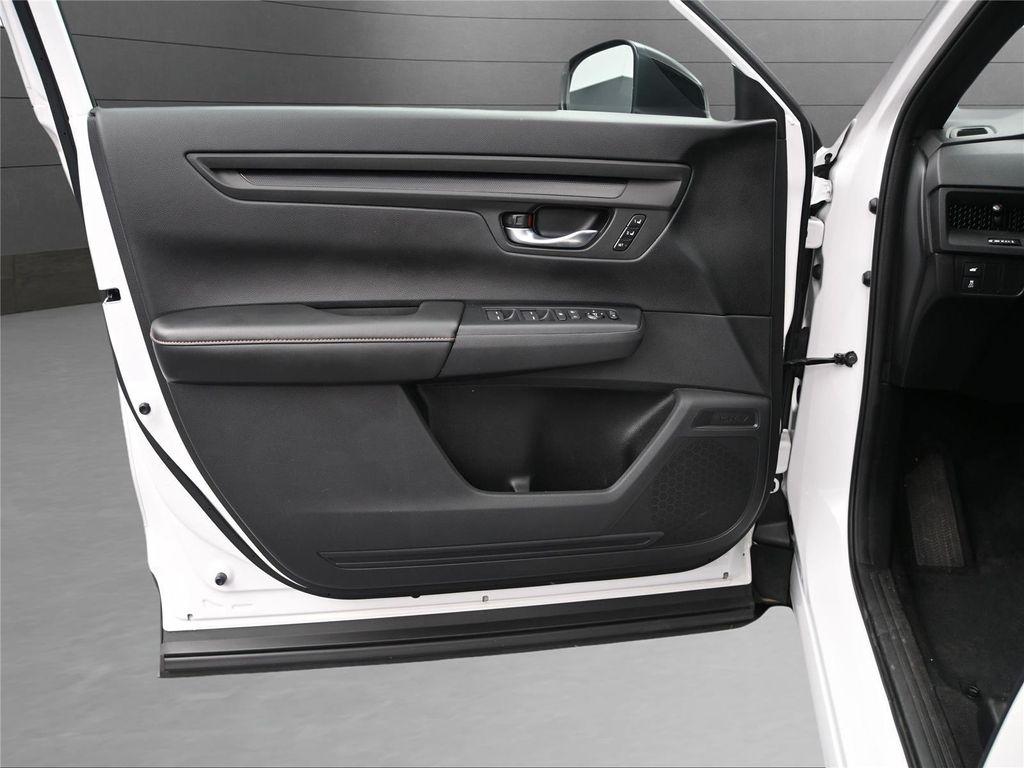 used 2024 Honda CR-V Hybrid car, priced at $35,700