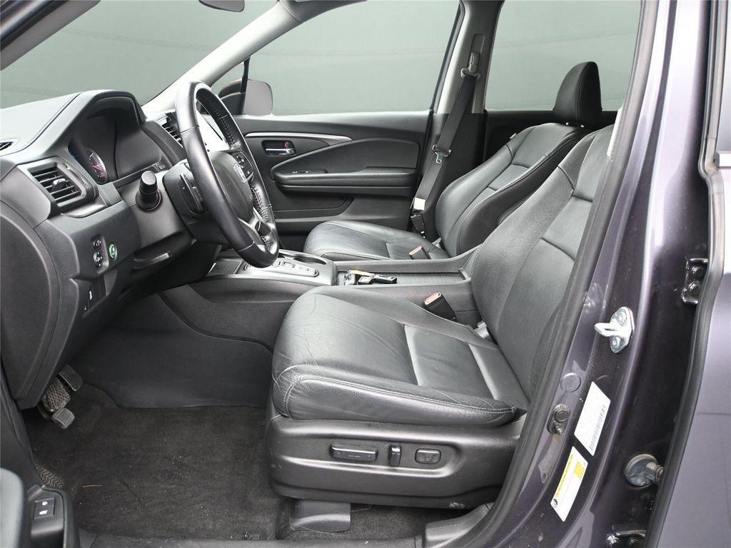 used 2022 Honda Pilot car, priced at $27,000