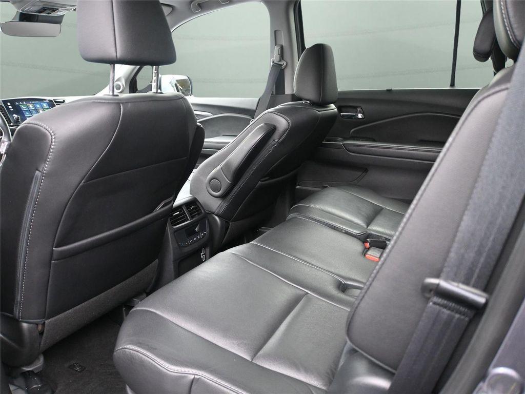 used 2022 Honda Pilot car, priced at $27,000