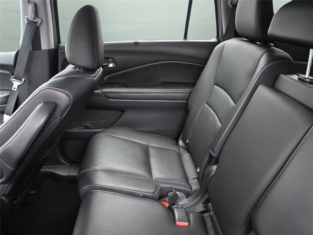 used 2022 Honda Pilot car, priced at $27,000