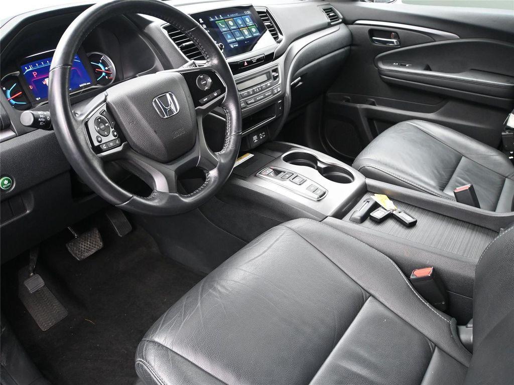 used 2022 Honda Pilot car, priced at $27,000