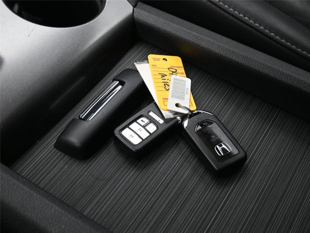 used 2022 Honda Pilot car, priced at $27,000