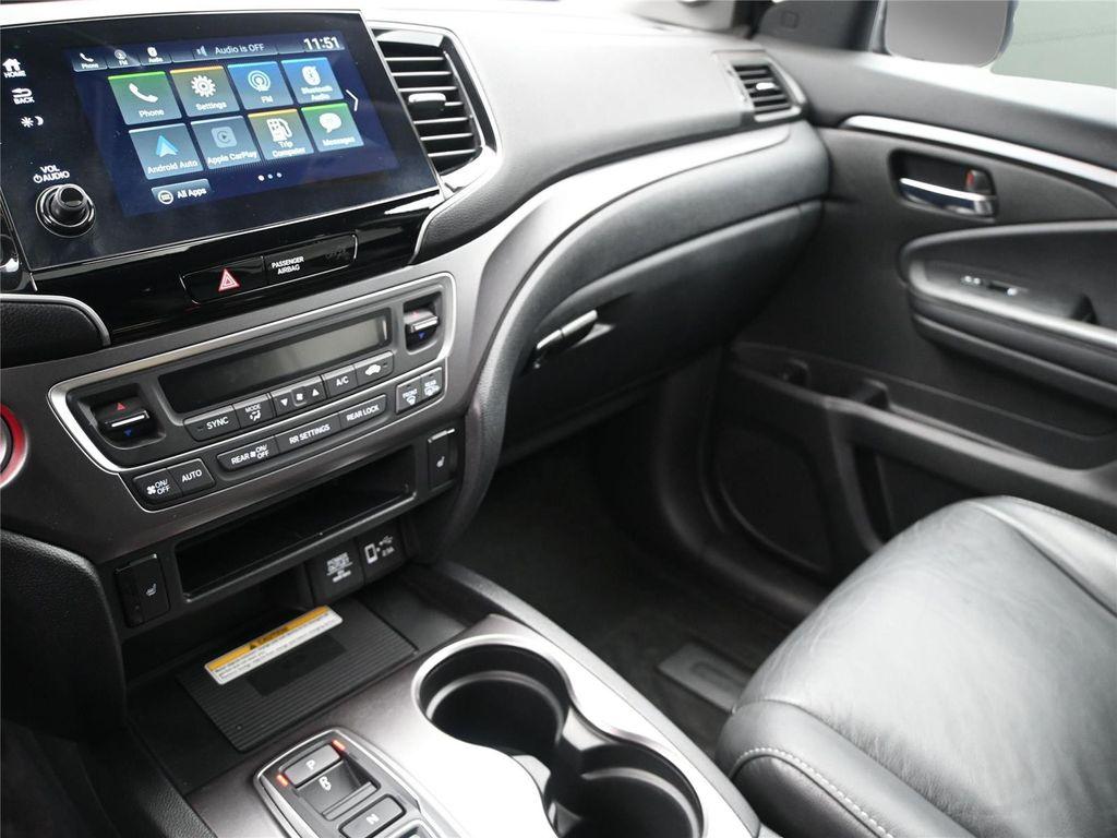 used 2022 Honda Pilot car, priced at $27,000