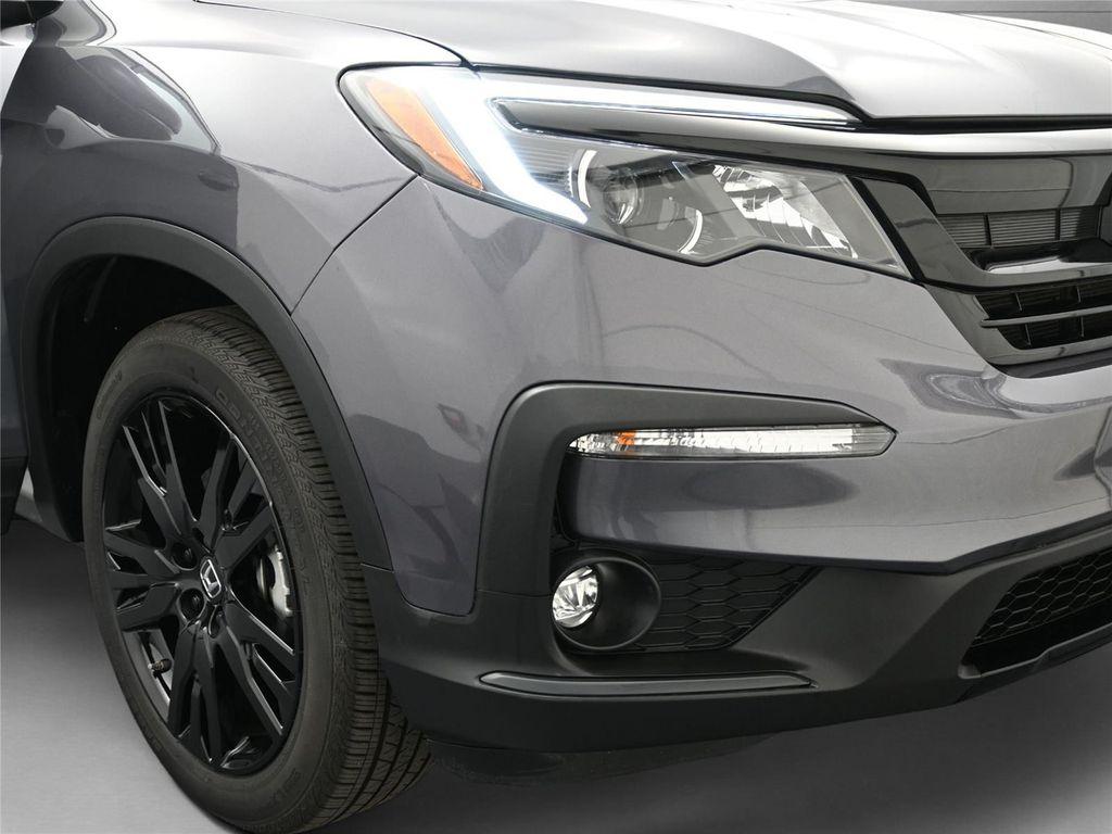 used 2022 Honda Pilot car, priced at $27,000