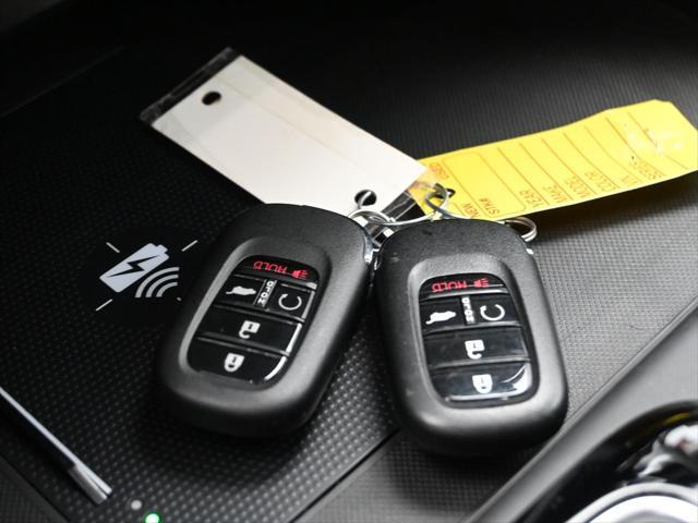used 2025 Honda Pilot car, priced at $50,400