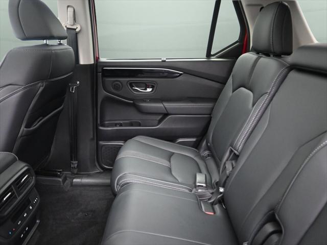 used 2025 Honda Pilot car, priced at $50,400