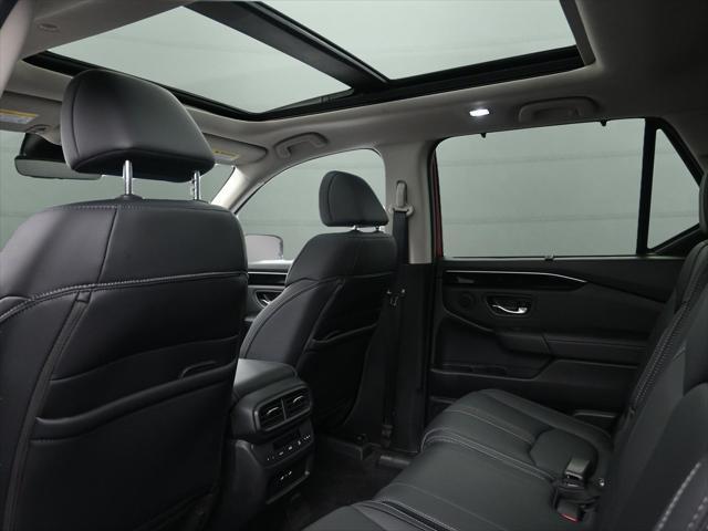 used 2025 Honda Pilot car, priced at $50,400