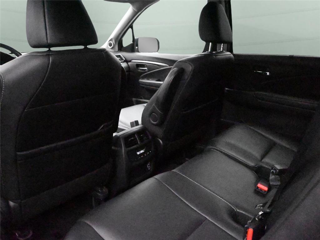 used 2020 Honda Pilot car, priced at $26,000