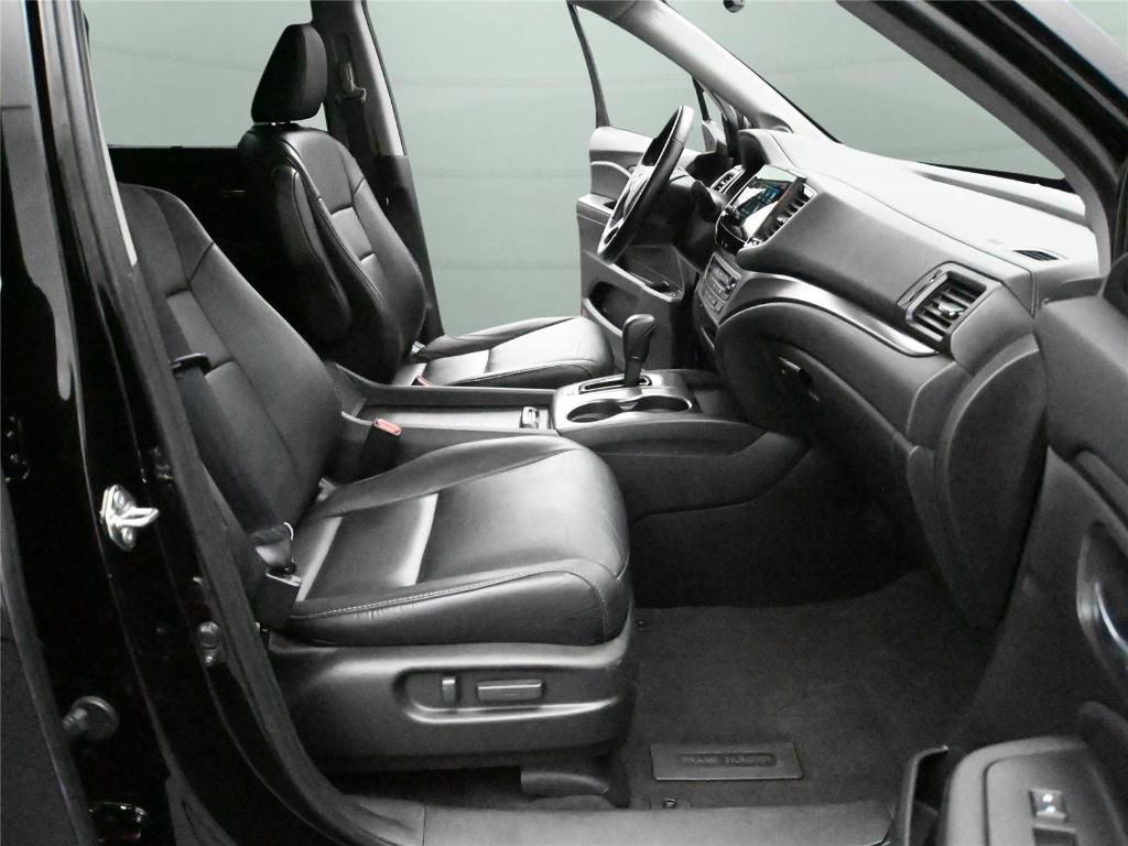 used 2020 Honda Pilot car, priced at $26,000