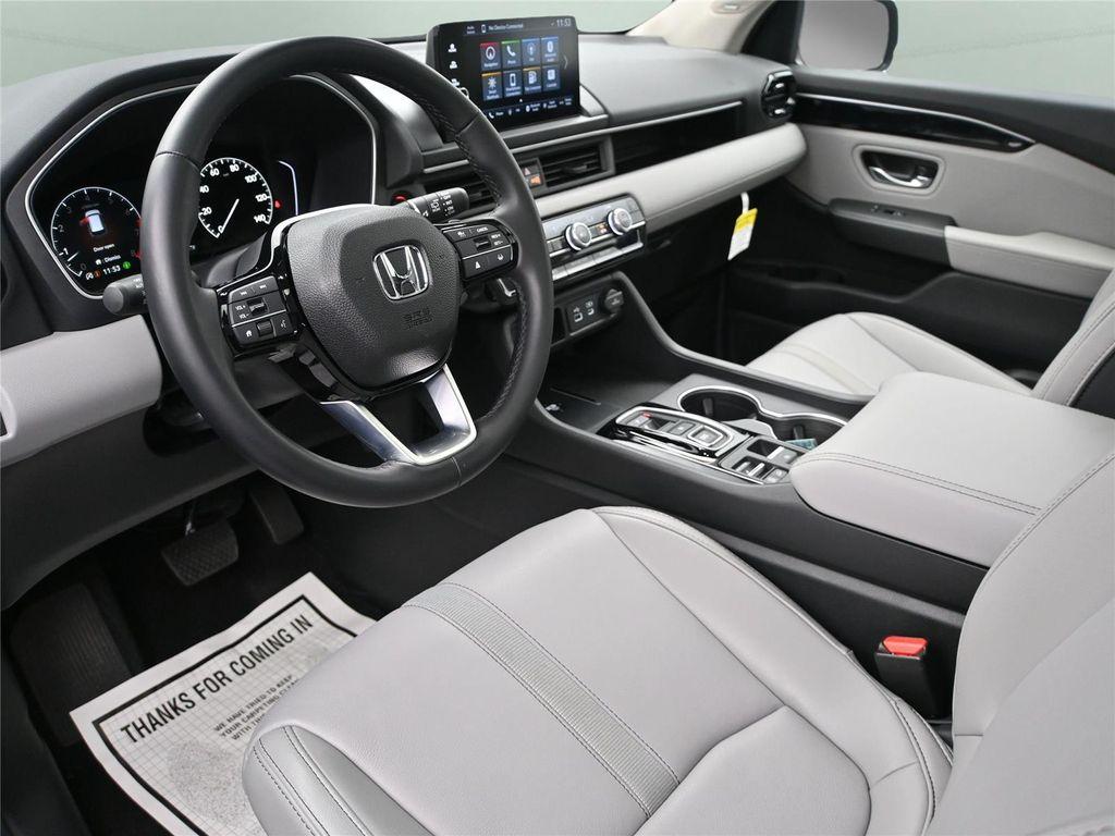used 2025 Honda Pilot car, priced at $45,000