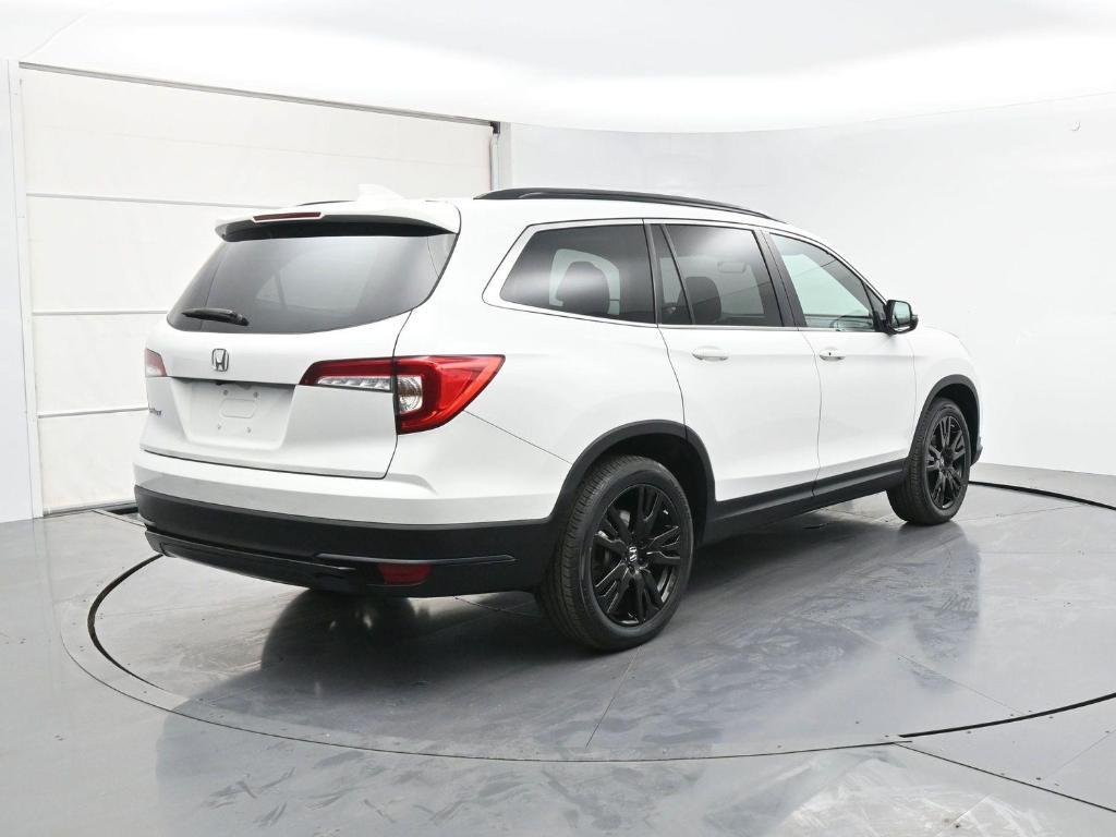 used 2022 Honda Pilot car, priced at $32,000