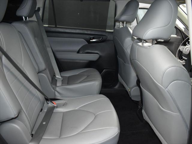 used 2023 Toyota Highlander car, priced at $37,000