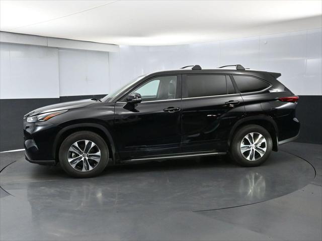 used 2023 Toyota Highlander car, priced at $37,000