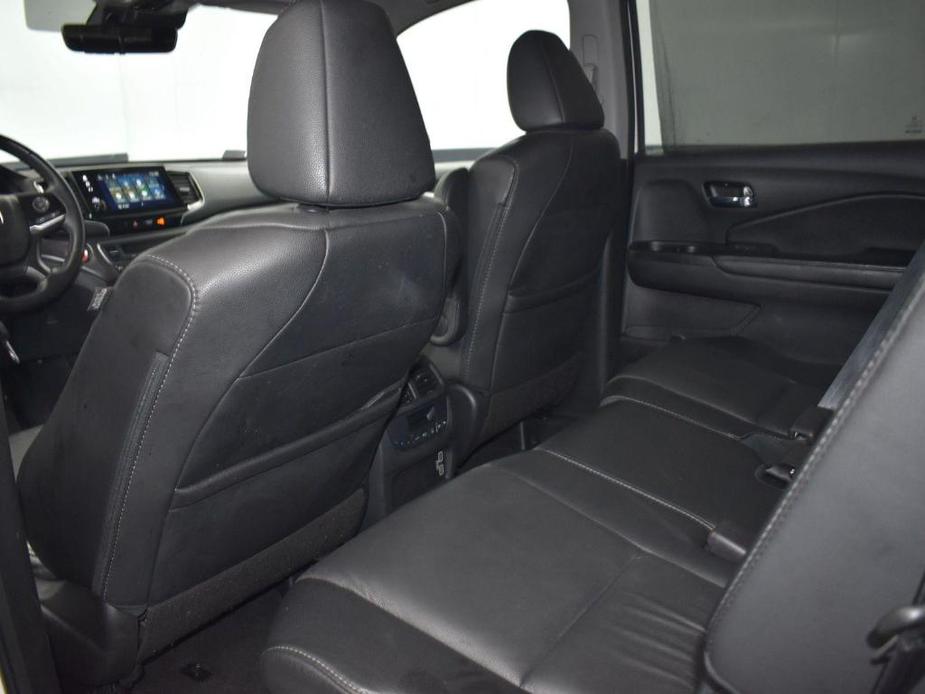 used 2021 Honda Pilot car, priced at $28,000