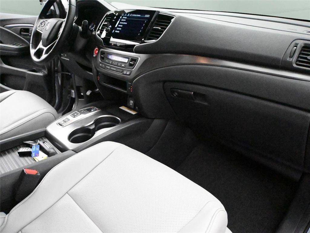 used 2022 Honda Passport car, priced at $27,500