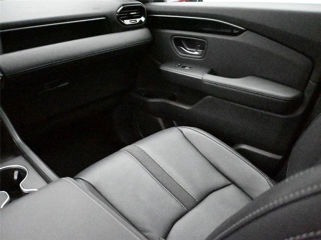 used 2025 Honda Pilot car, priced at $43,500