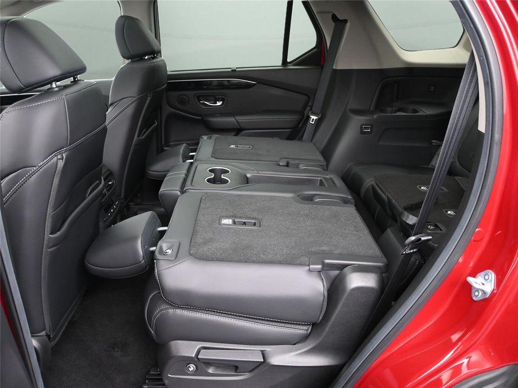 used 2025 Honda Pilot car, priced at $43,500