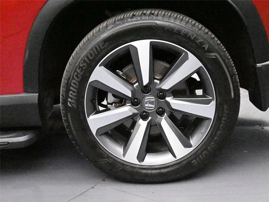 used 2025 Honda Pilot car, priced at $43,500