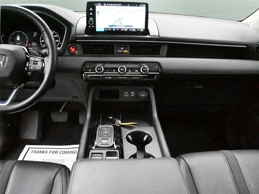 used 2025 Honda Pilot car, priced at $43,500