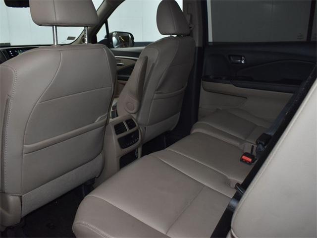 used 2021 Honda Pilot car, priced at $28,000