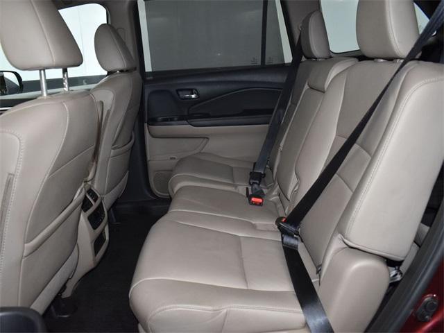 used 2021 Honda Pilot car, priced at $28,000