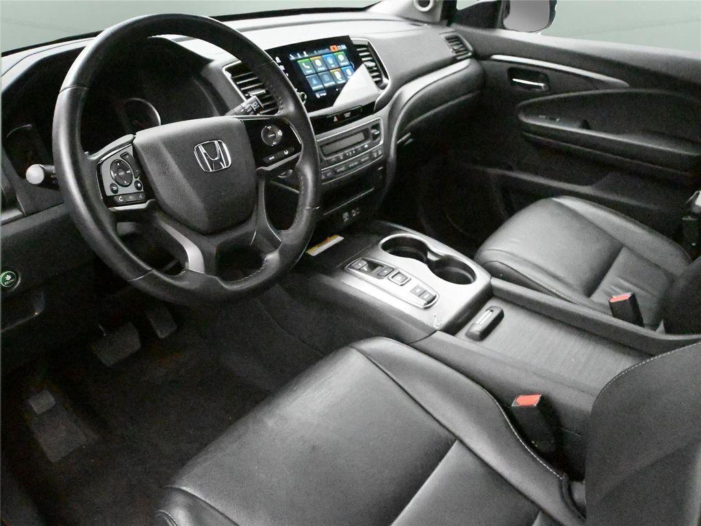 used 2022 Honda Pilot car, priced at $28,000