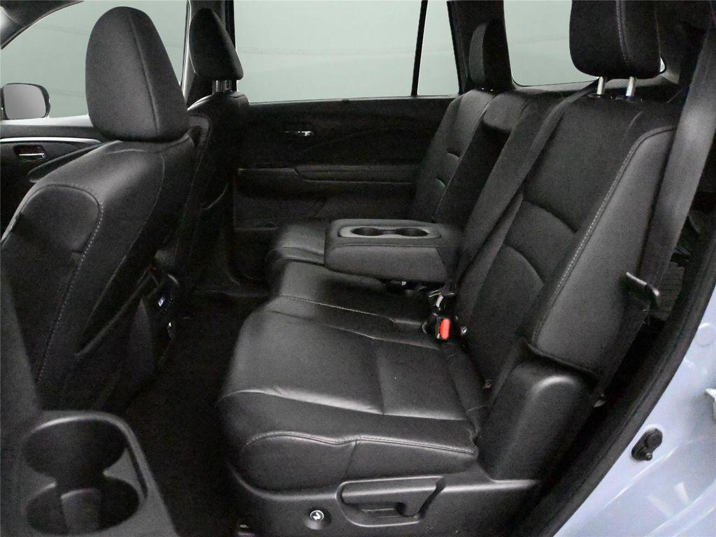 used 2022 Honda Pilot car, priced at $28,000