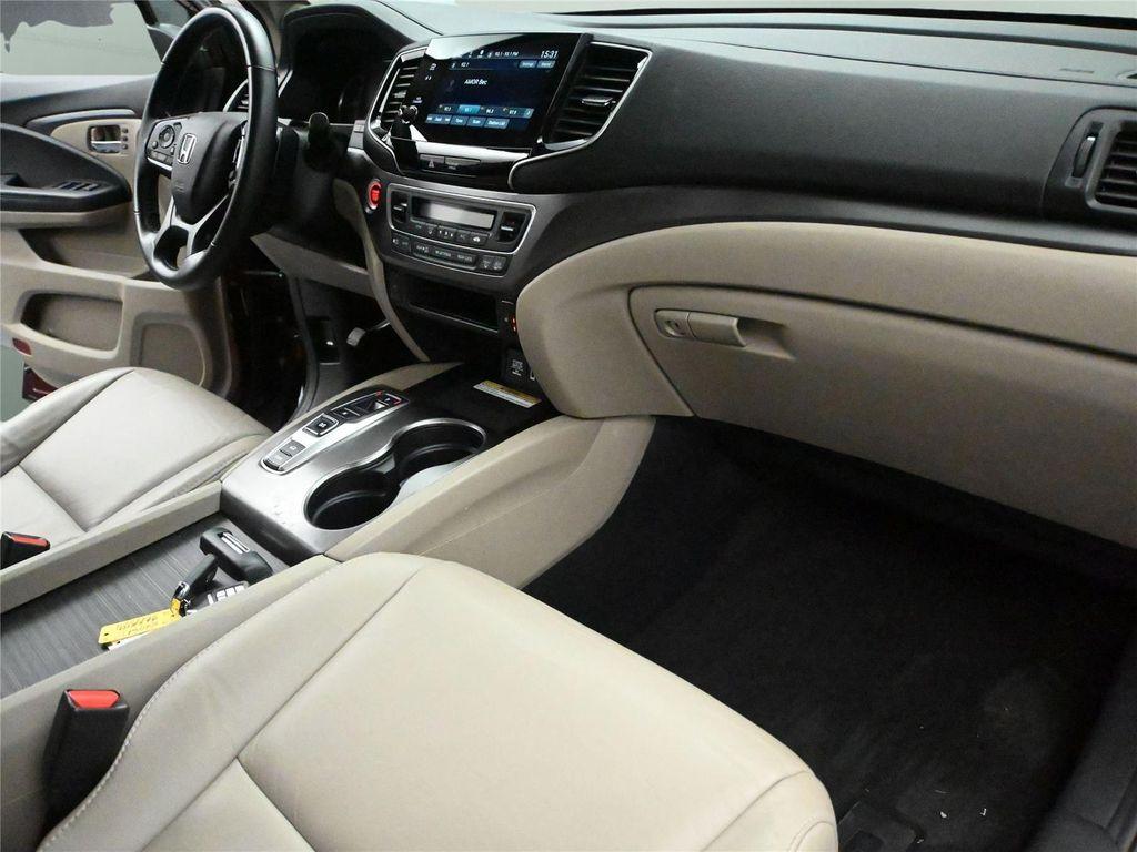 used 2022 Honda Pilot car, priced at $29,700