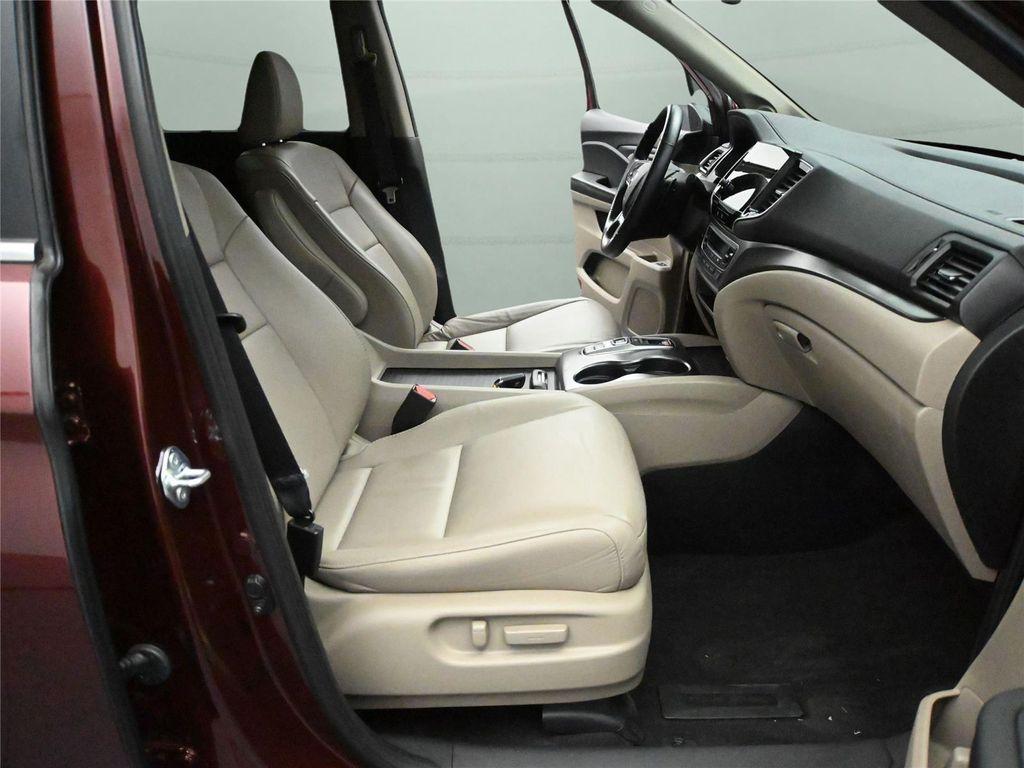 used 2022 Honda Pilot car, priced at $29,700