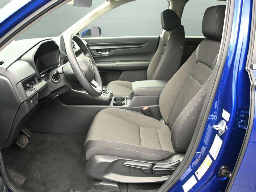 used 2025 Honda CR-V car, priced at $28,000