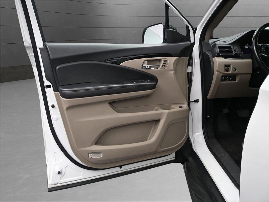 used 2020 Honda Pilot car, priced at $23,250