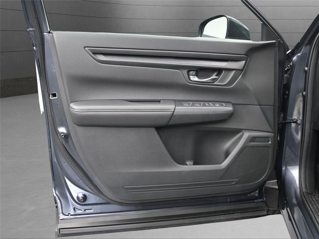 used 2025 Honda CR-V car, priced at $28,500