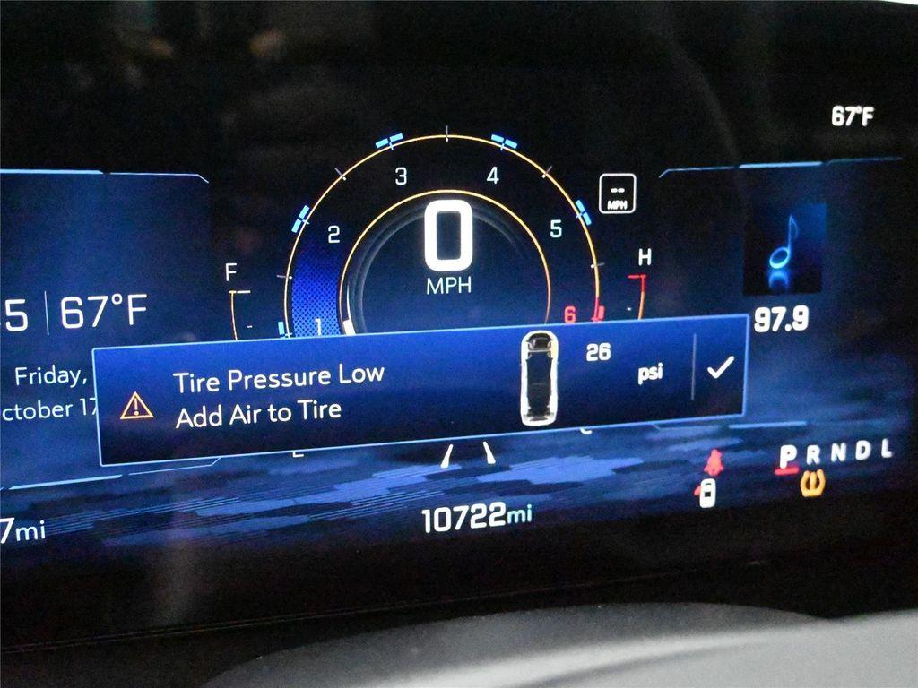 used 2025 Chevrolet Traverse car, priced at $35,500