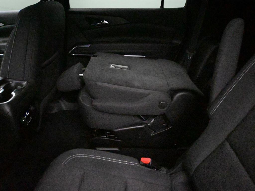 used 2025 Chevrolet Traverse car, priced at $35,500