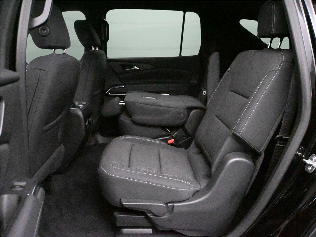 used 2025 Chevrolet Traverse car, priced at $35,500