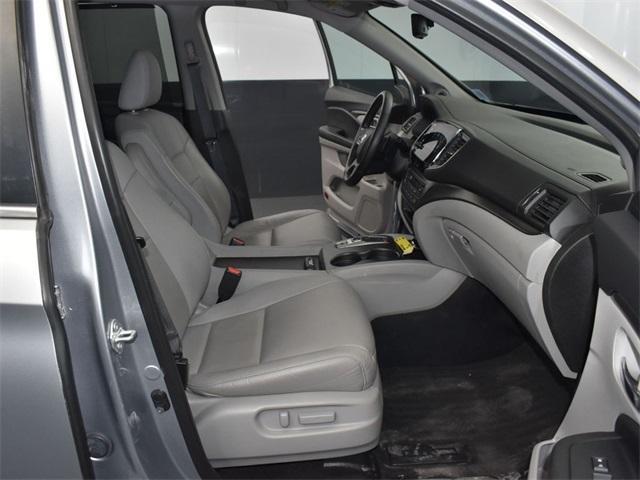 used 2021 Honda Pilot car, priced at $28,000