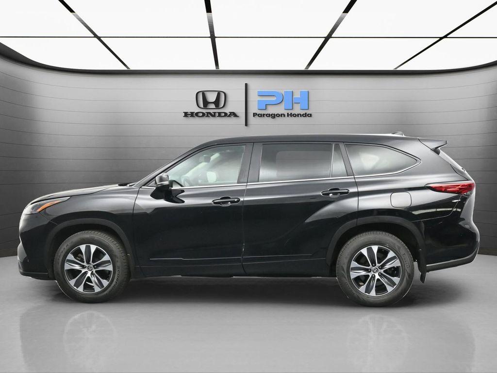 used 2023 Toyota Highlander car, priced at $30,000