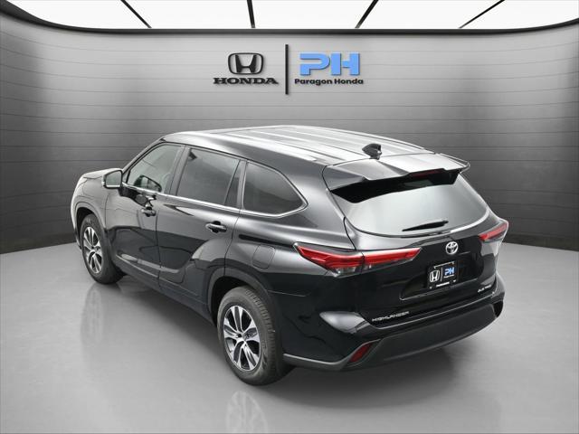used 2023 Toyota Highlander car, priced at $35,000
