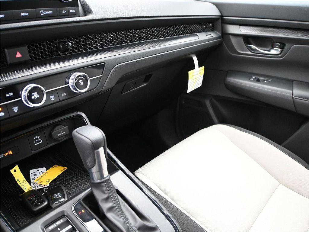 used 2025 Honda CR-V car, priced at $28,500